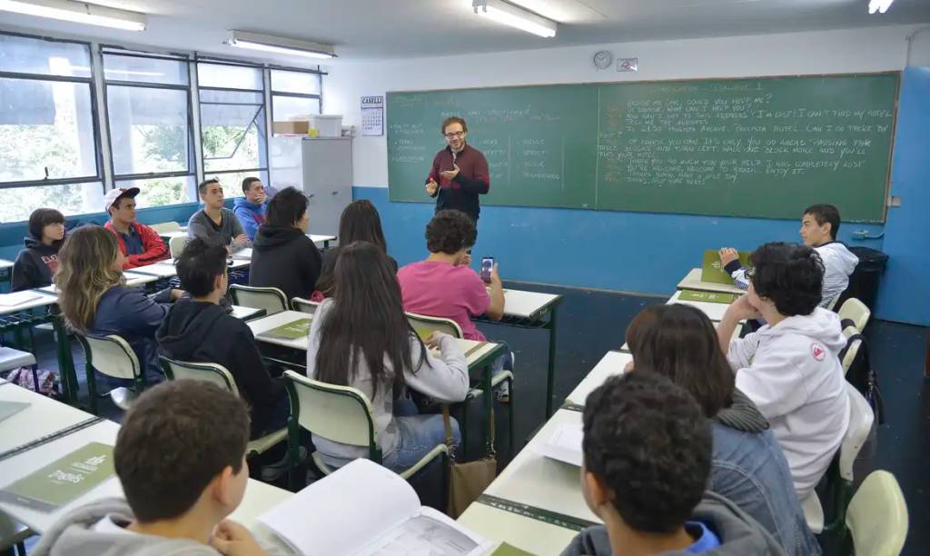 Censo Escolar: queda de 1 milhão em matrículas na educação básica e avanço no tempo integral