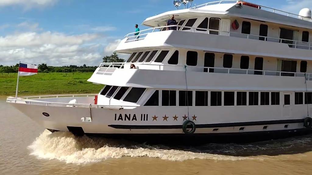 Barco de luxo usado por Lula na COP30 é de empresário e já esteve envolvido em escândalo