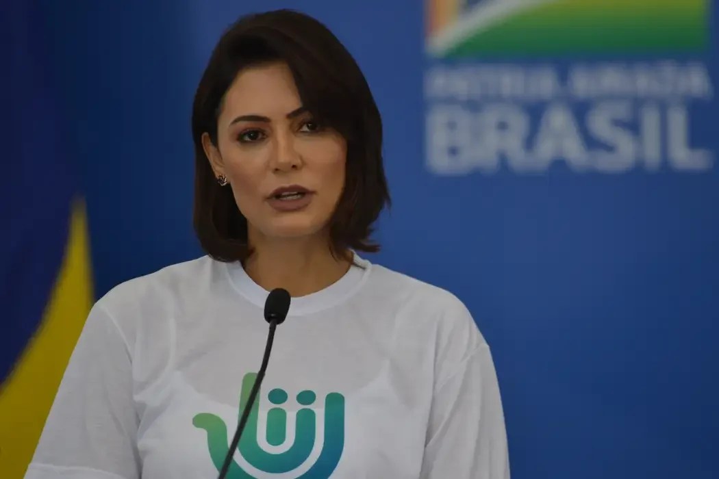 Michelle Bolsonaro detalha cuidados com Jair Bolsonaro em prisão domiciliar — image 1