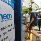 O que comer antes e durante o Enem e Fuvest: veja dicas de alimentação