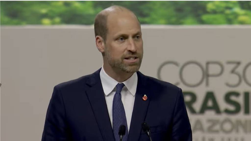 William fala português e elogia fundo para florestas defendido pelo Brasil, na COP30