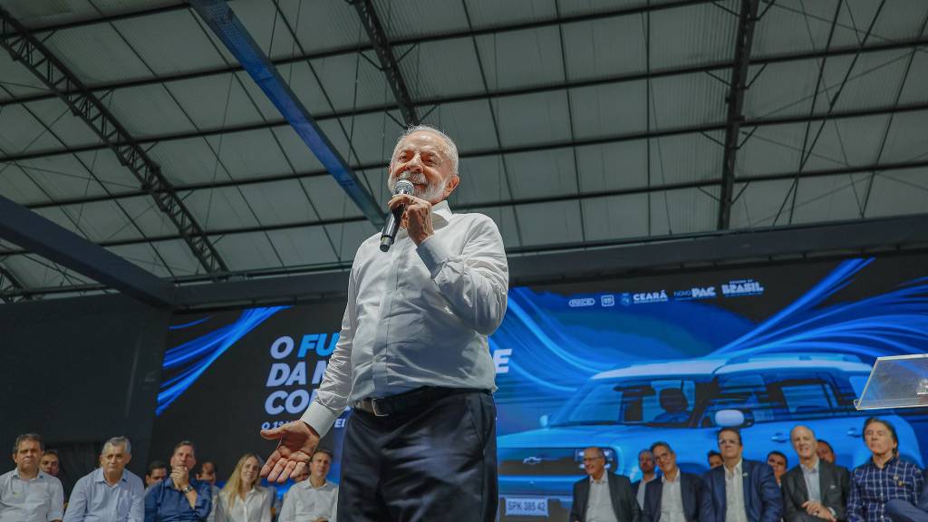 O que pensam ministros de Lula sobre a fábrica de carros visitada pelo petista