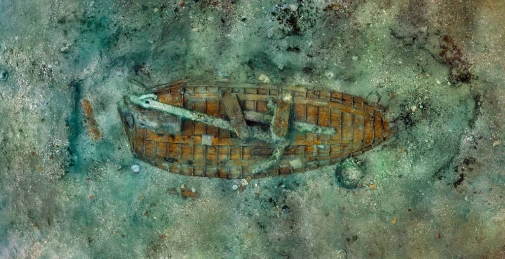 Barco de recreio do Egito antigo é achado na costa de Alexandria