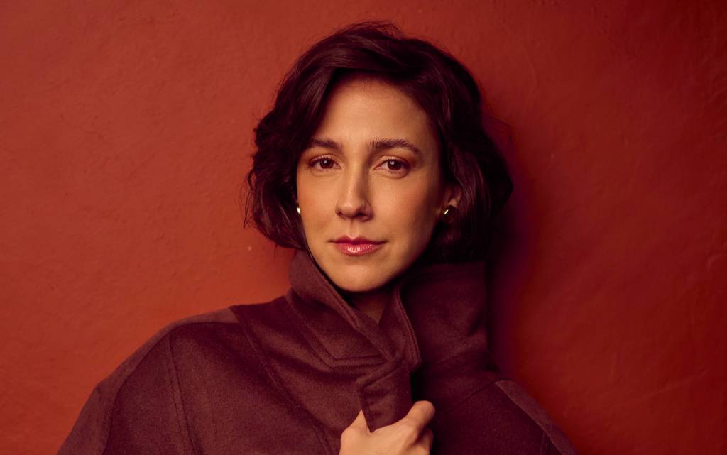 Camila Márdila: conheça atriz que virou um trunfo de luxo no cinema nacional