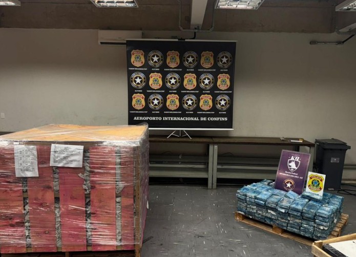 PF aprende 1,2 tonelada de cocaína para a Europa em aeroporto de Belo Horizonte