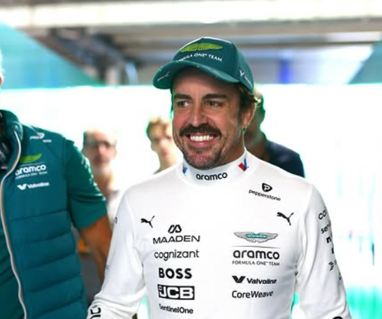 Fernando Alonso será pai pela primeira vez com namorada, repórter de F1