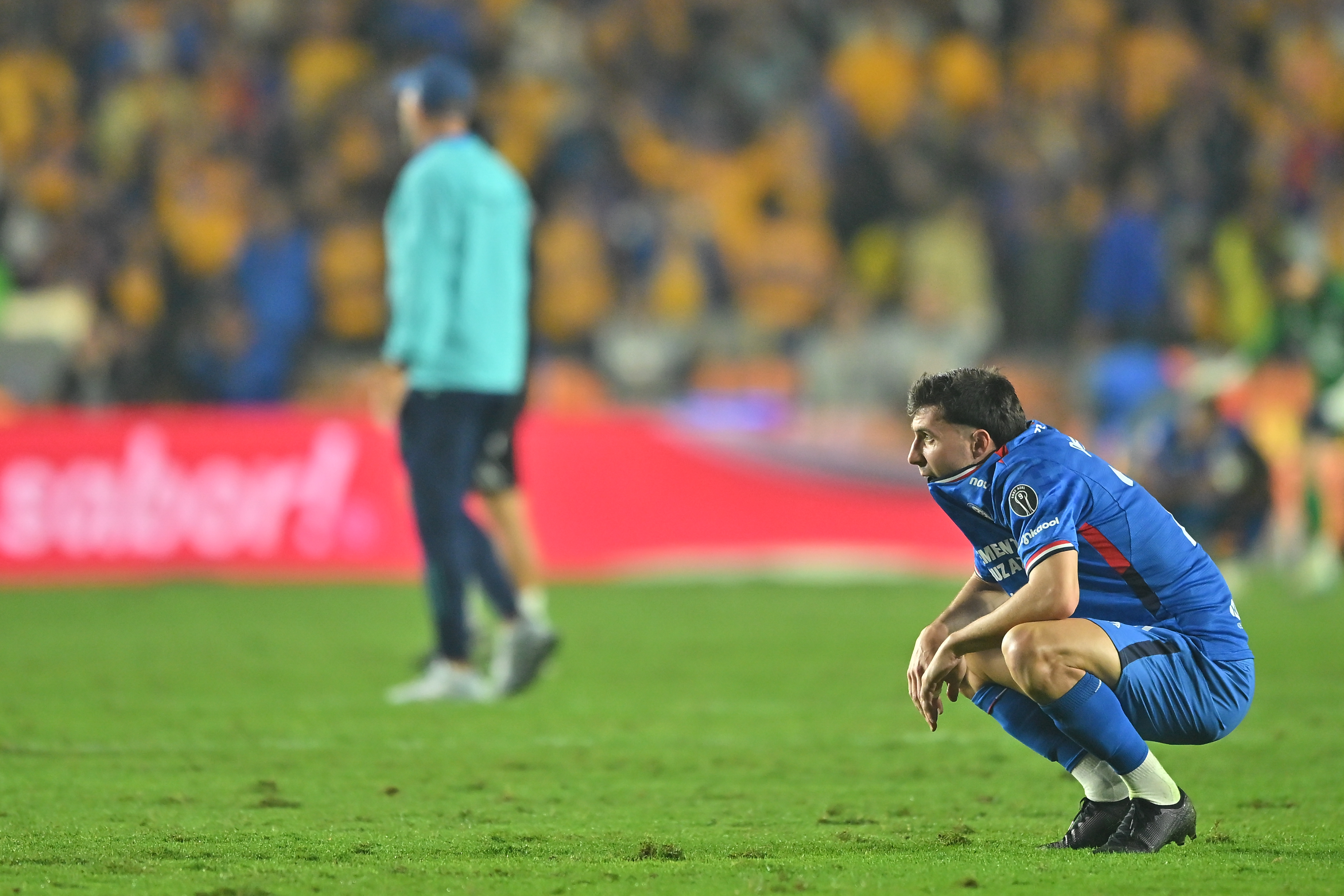 MONTERREY, MEXICO - DECEMBER 06: José Paradela of Cruz Azul looks dejected following the team's defeat after the semifinals second leg match between Tigres UANL and Cruz Azul as part of the Torneo Apertura 2025 Liga MX at Universitario Stadium on December 06, 2025 in Monterrey, Mexico. (Photo by Azael Rodriguez/Getty Images)