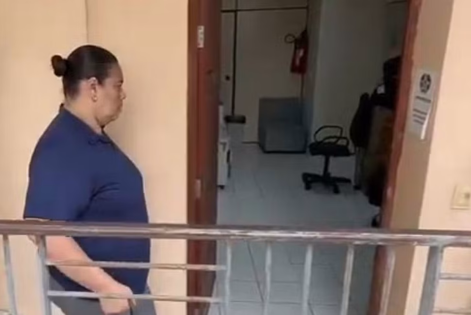 Coordenadora pedagógica é presa no Rio acusada de torturar crianças em creche de Copacabana