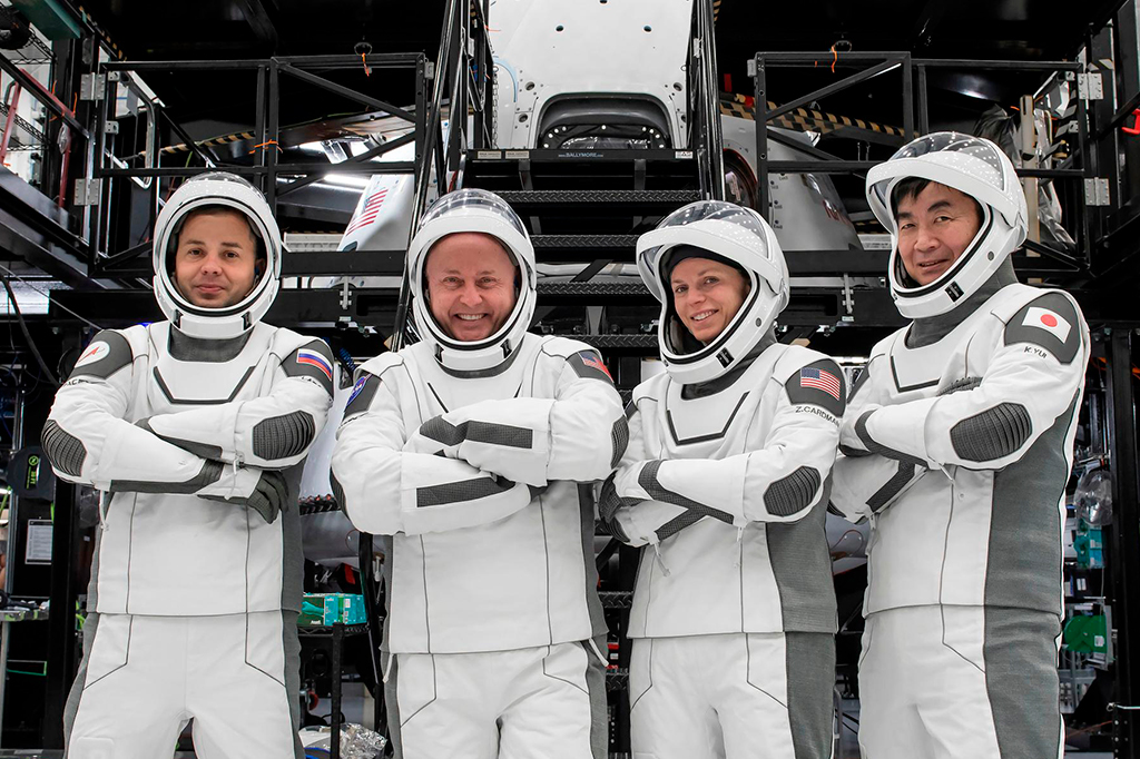 Nasa evacua Estação Espacial Internacional por questões de saúde