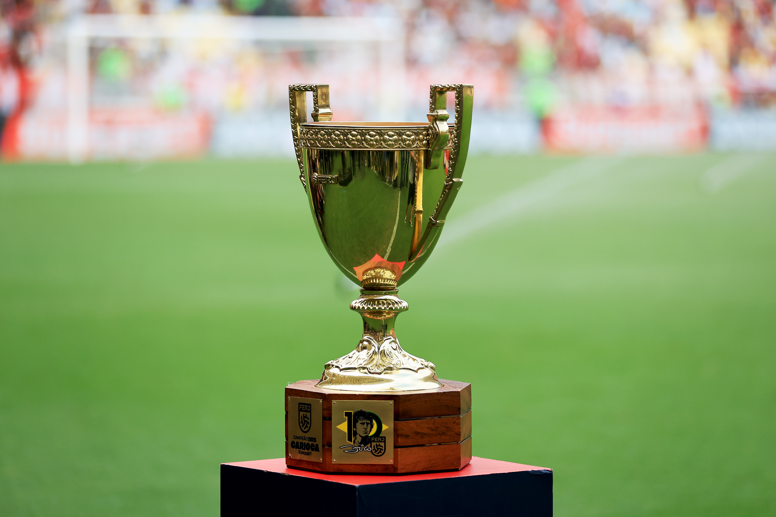 RIO DE JANEIRO, BRAZIL - MARCH 16: Detailed view of the Champion Trophy prior to Campeonato Carioca 2025 final match between Flamengo and Fluminense at Maracana Stadium on March 16, 2025 in Rio de Janeiro, Brazil. (Photo by Buda Mendes/Getty Images)