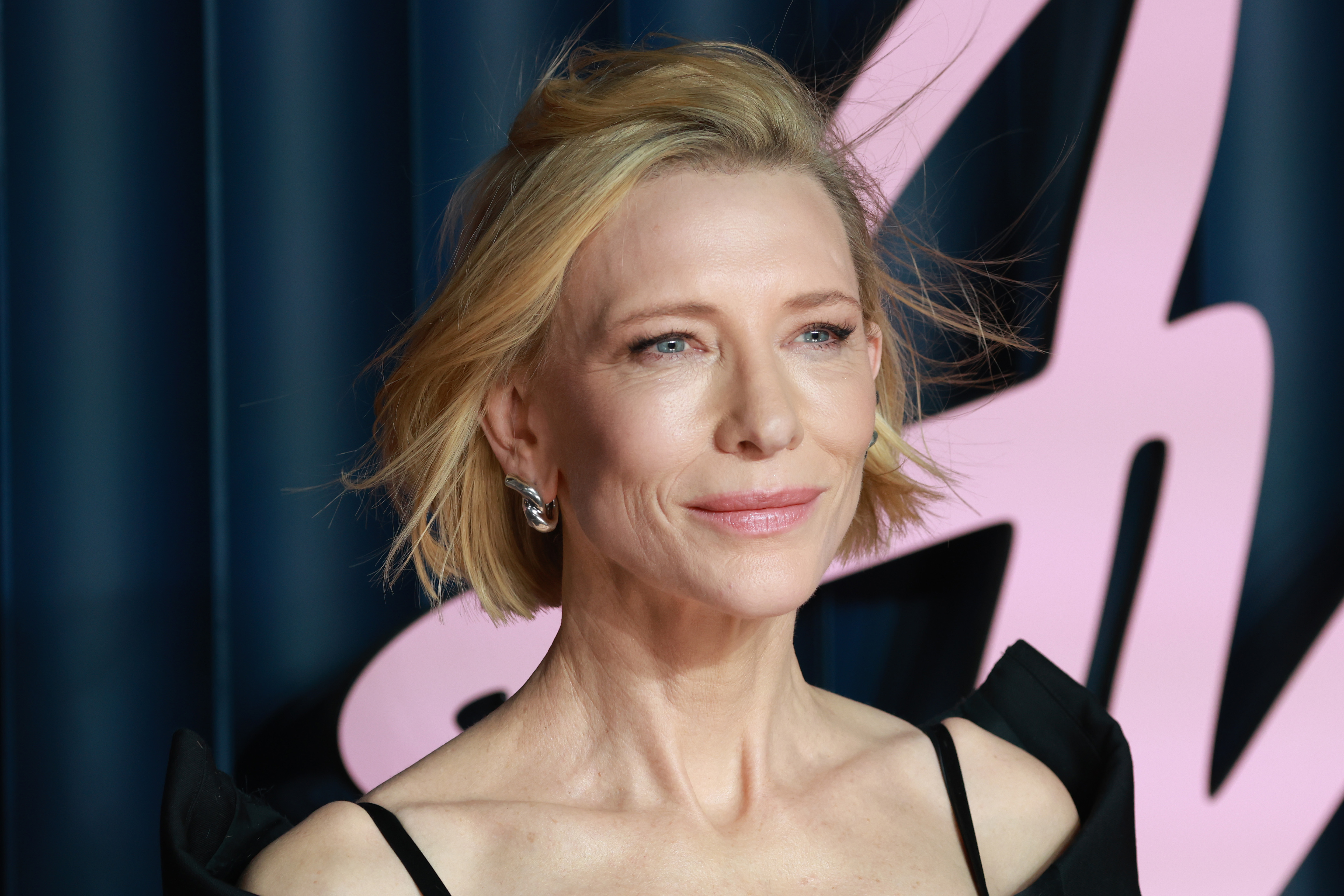 A atriz (sempre chique) Cate Blanchett: manifesto reúne cerca de 800 profissionais dos mais variados ramos da indústria criativa