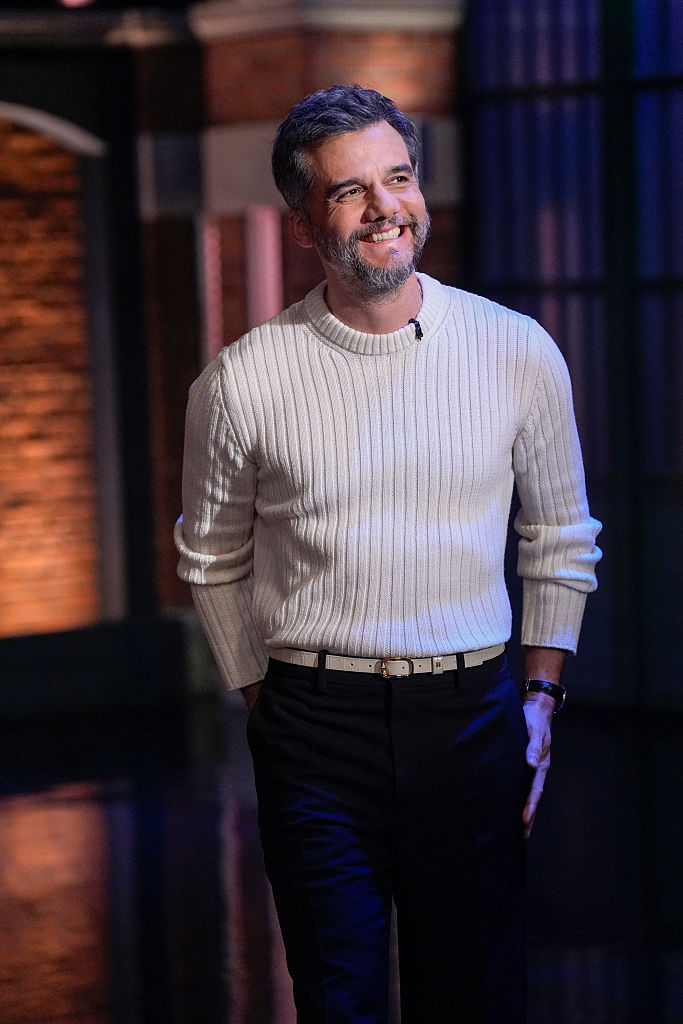 Wagner Moura veste Tod´s em entrevista na NBC: elegância cênica