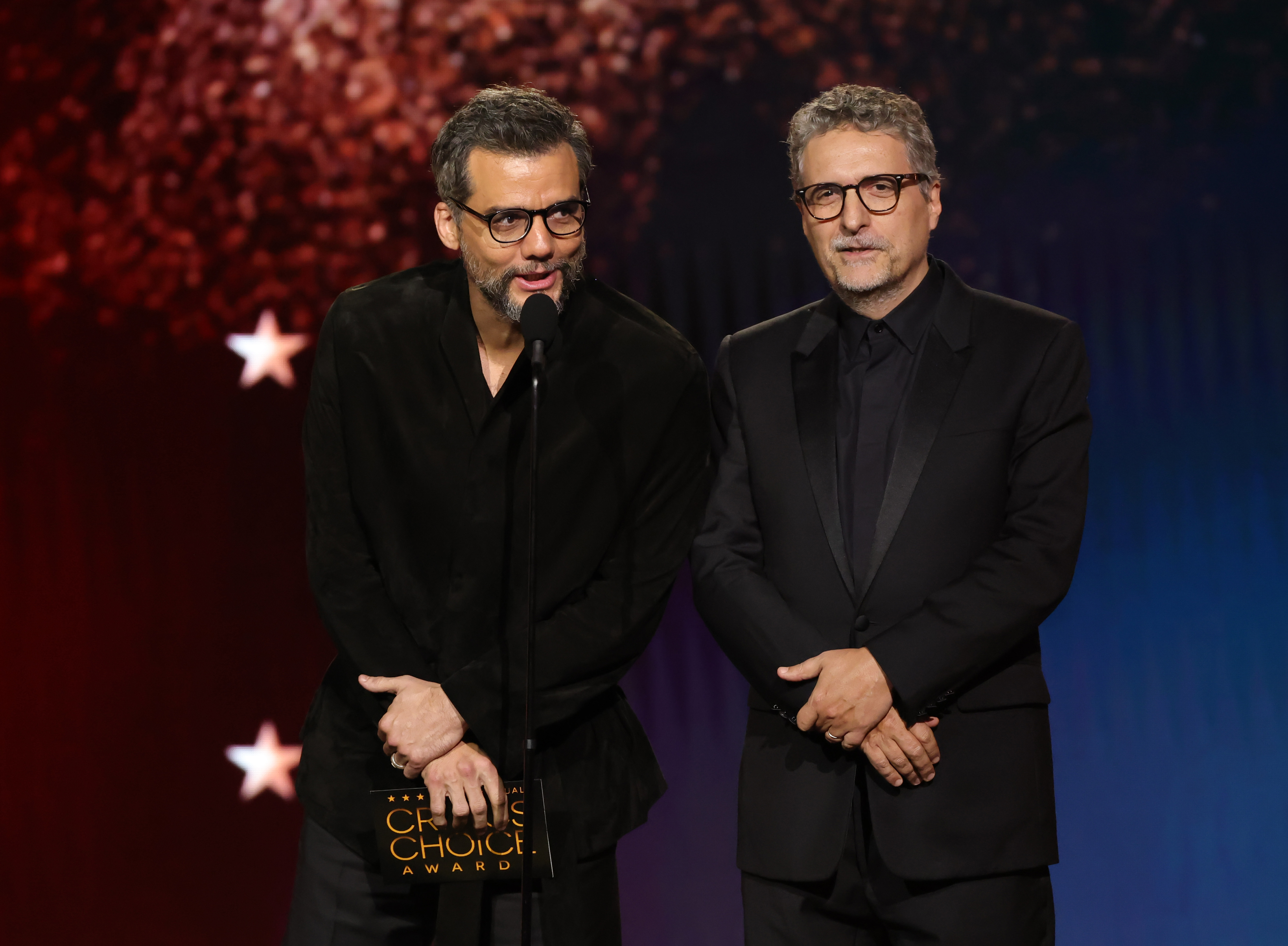 Wagner Moura e Kleber Mendonça Filho anunciam categoria do Critics' Choice Awards 2026