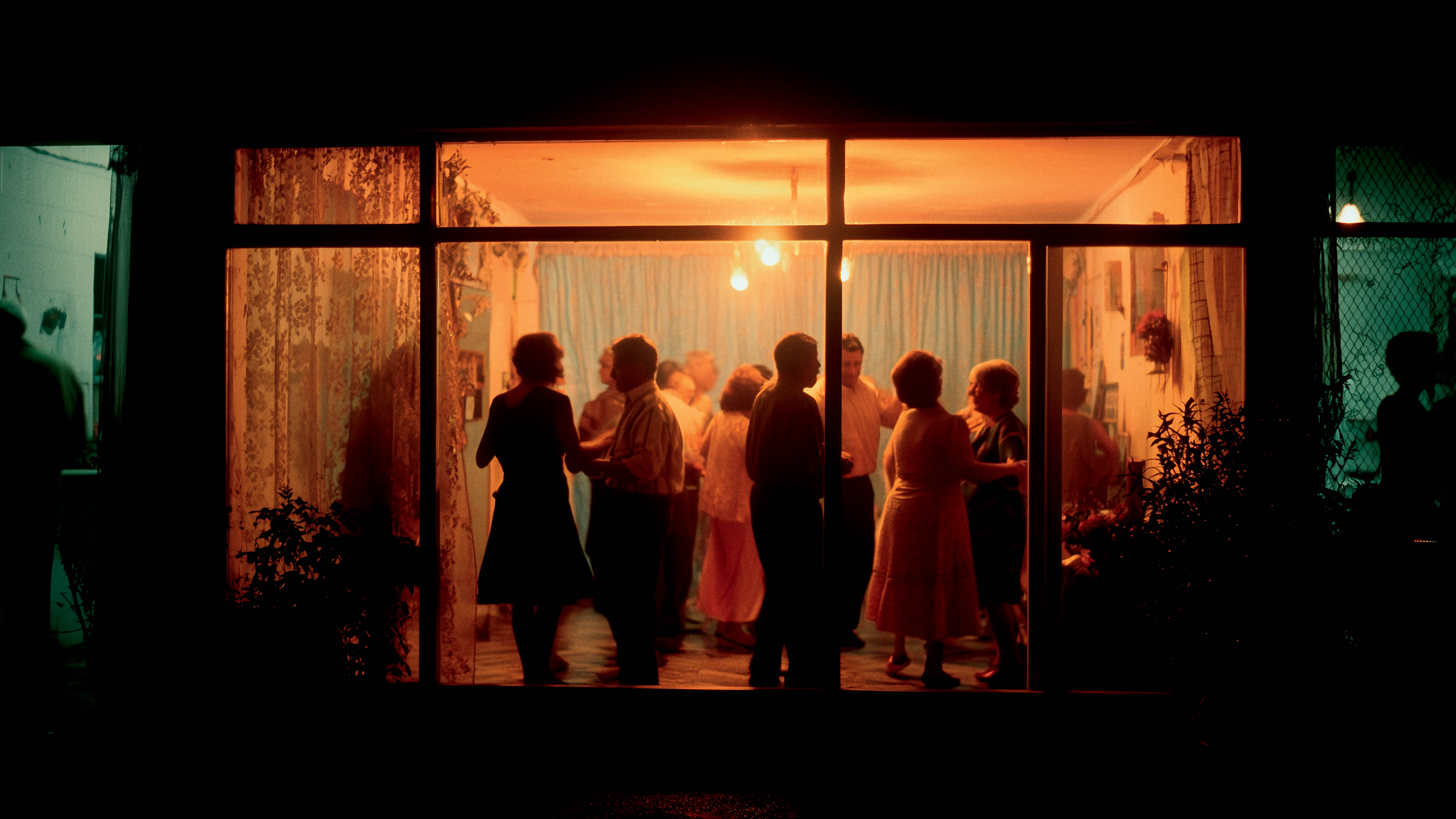 Solidão é epidemia: entenda os riscos do envelhecimento sem apoio