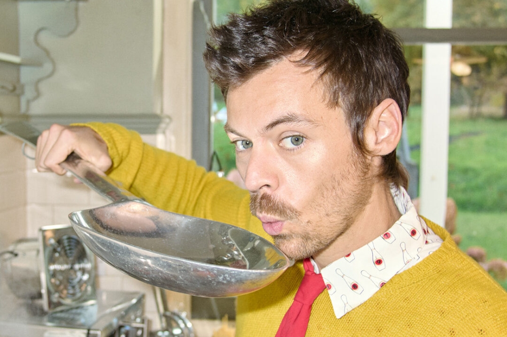 Harry Styles anuncia novas datas no Brasil após corrida por ingressos