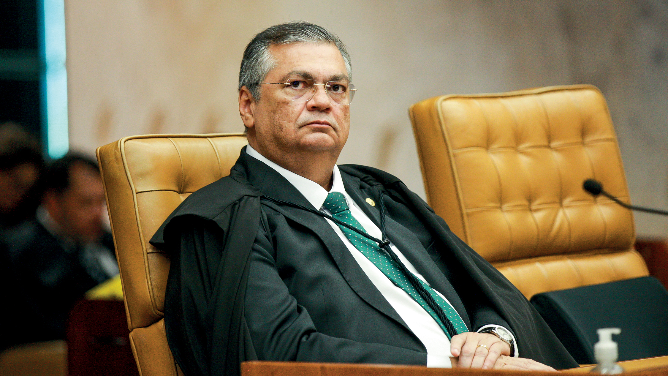 “Se as principais funções exercidas por nossa Corte Constitucional são tão proeminentemente políticas, é necessário que haja alternância entre aqueles que as exercem.” - Flávio Dino, em 2009, ao propor emenda estabelecendo mandato para os ministros do STF