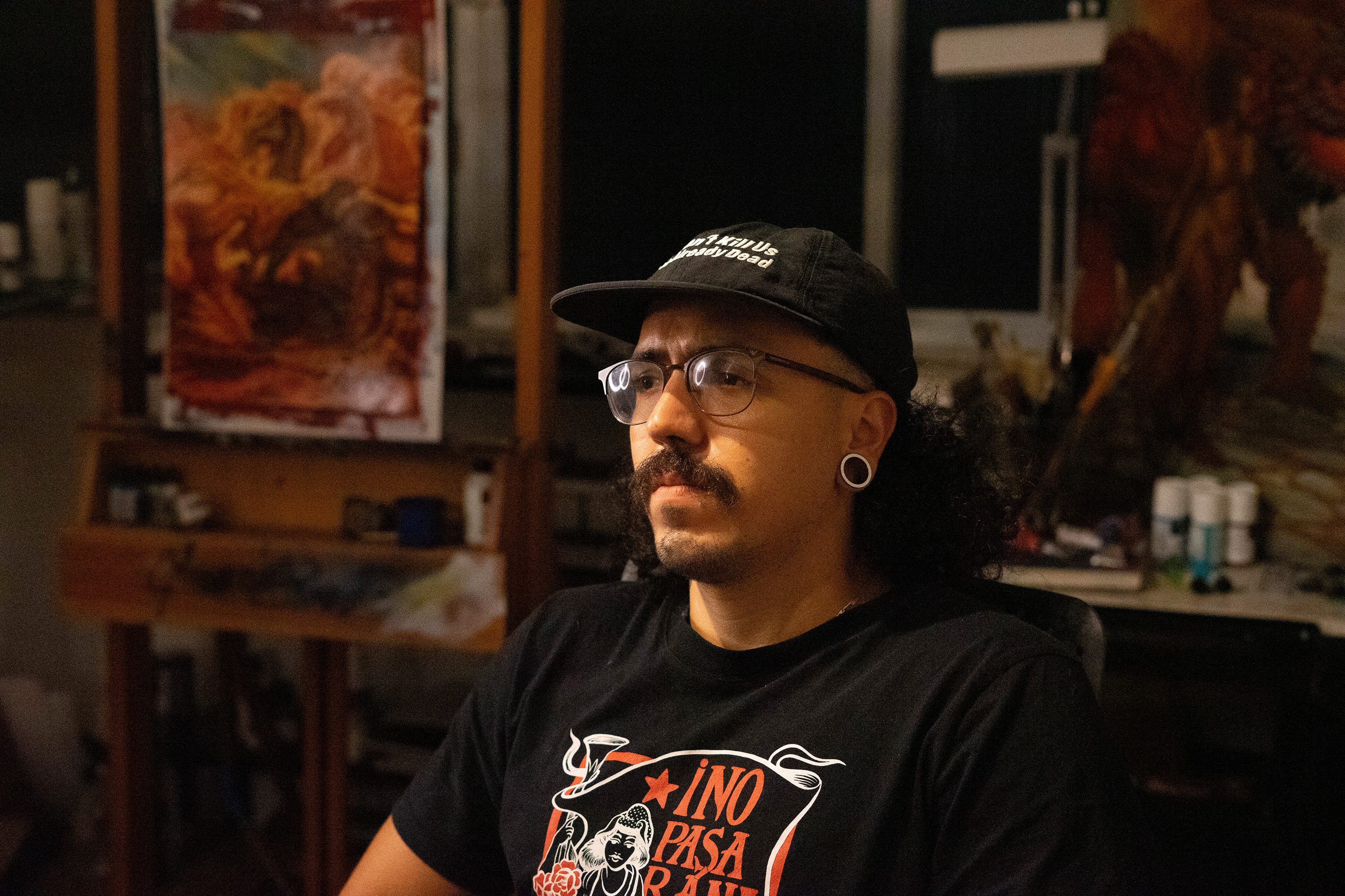 O ilustrador brasileiro Caio Monteiro, que assina cartas de Magic: The Gathering