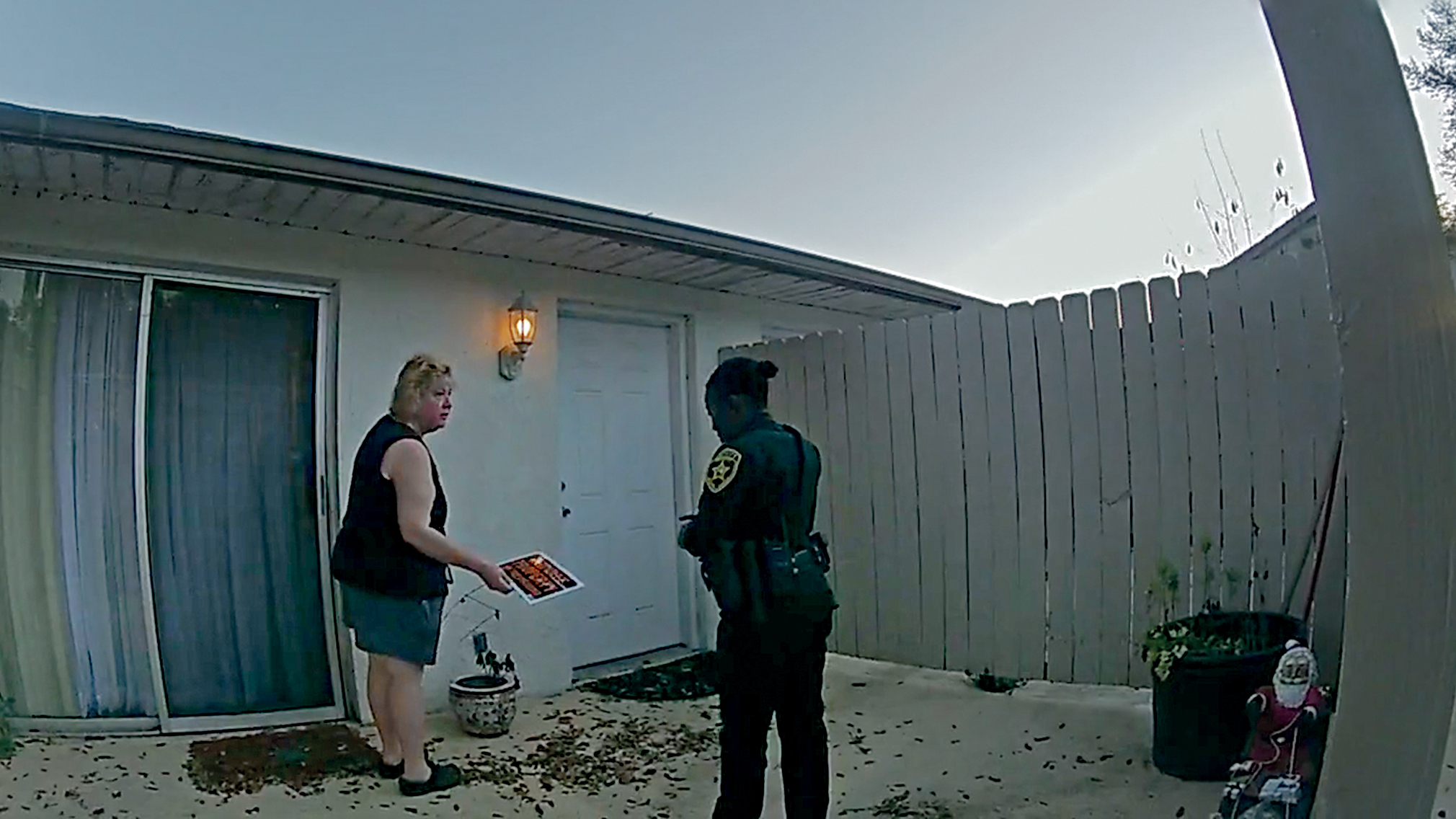 DENTRO DO CRIME - A Vizinha Perfeita: imagens tiradas dos equipamentos usados pela polícia