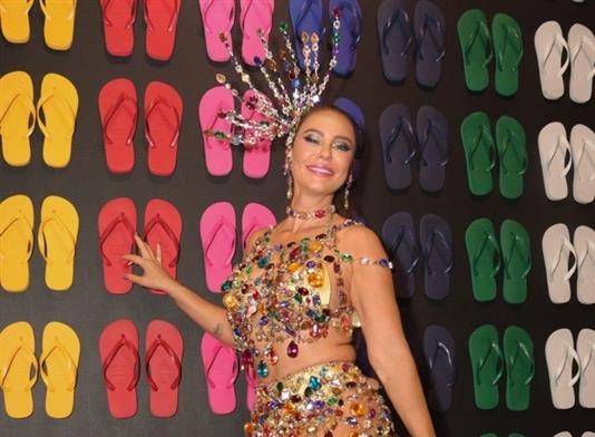 Paolla Oliveira sobre caso orelha: ‘Paguem como gente grande’