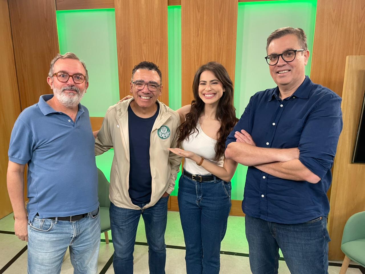 A bancada do Bola Quadrada: Alessandro Giannini, Simoninha, Fernanda Arantes e Amauri Segalla