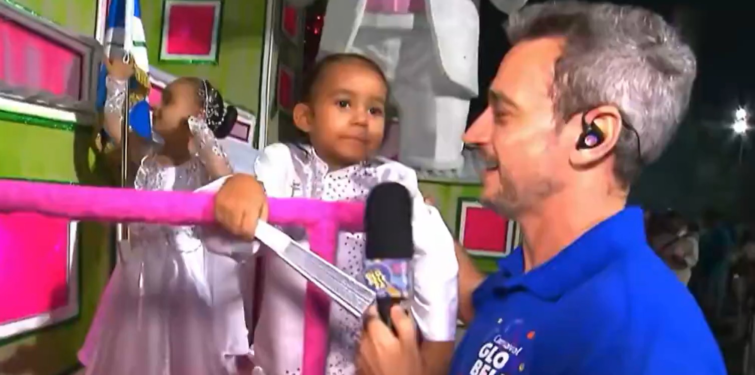 Entrevista com mestre-sala mirim no Carnaval de São Paulo