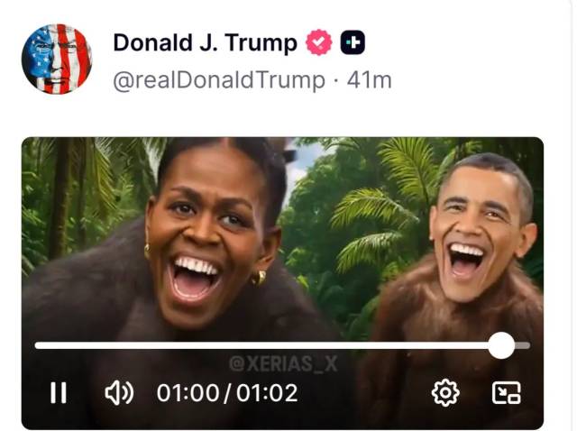 No final de v&iacute;deo postado pelo presidente dos EUA, Donald Trump, em sua conta na Truth Social, aparece uma montagem em que os rostos de Barack e Michelle Obama s&atilde;o colocados em corpos de macacos. -