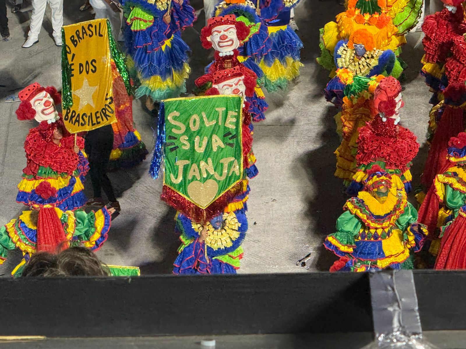 Escola de Niterói homenageia Lula