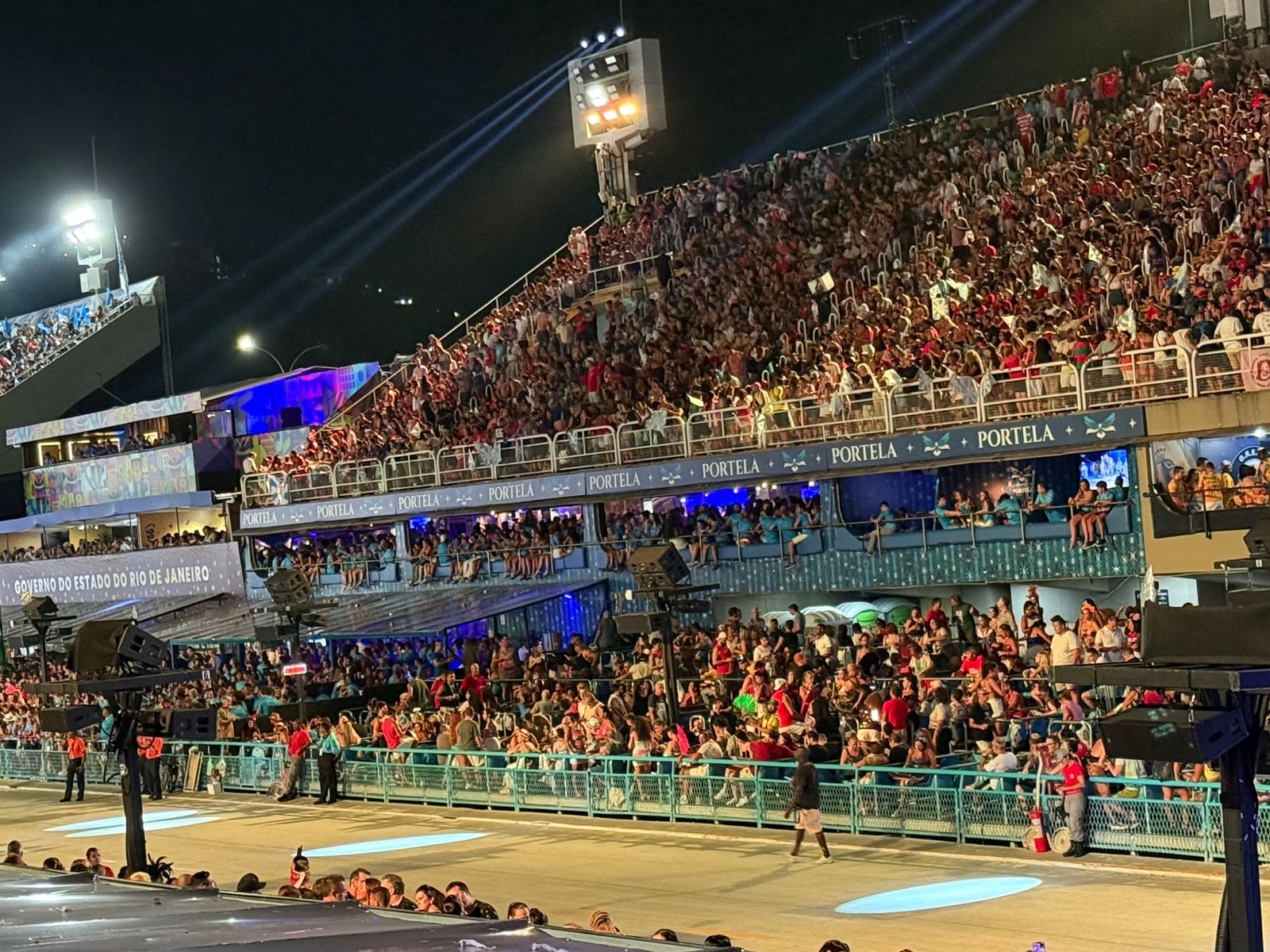 Camarotes são espaços privilegiados da Marquês de Sapucaí