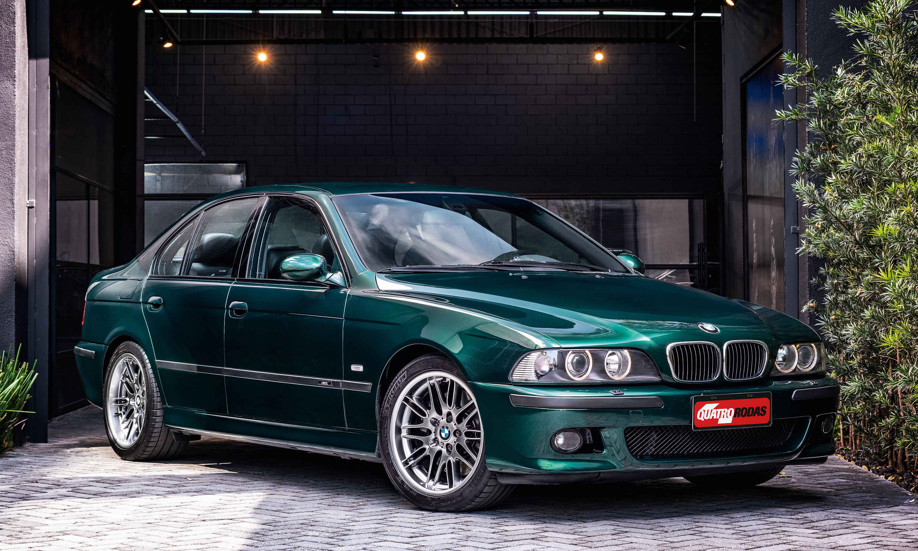 BMW M5 E39 redefiniu o prazer ao volante e foi o sedã mais rápido do planeta