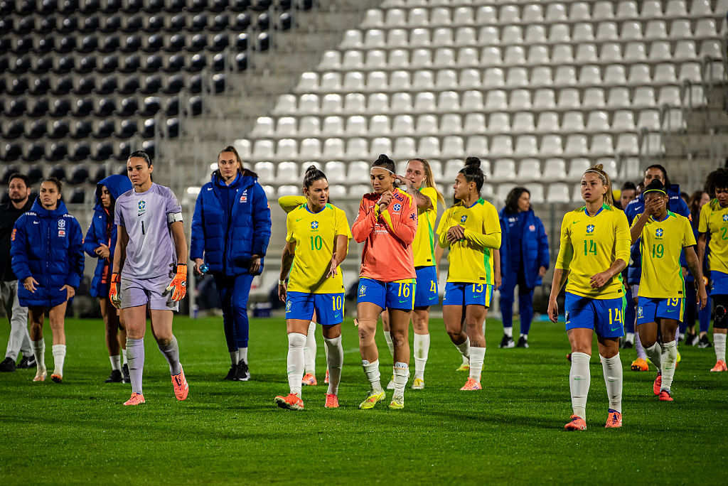 LA LINEA DE LA CONCEPCION, SPAIN - NOVEMBER 28: Players of Brazil reacts following the Women's international friendly match between Norway and Brazil at Estadio Municipal Ciudad de La Línea on November 28, 2025 in La Linea de la Concepcion, Spain. (Photo by Luciano Lima/Getty Images)