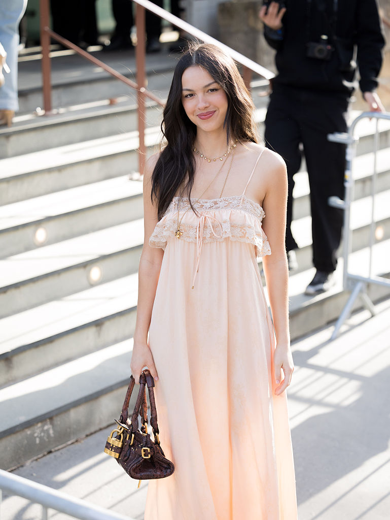 Olivia Rodrigo no desfile da Chloé