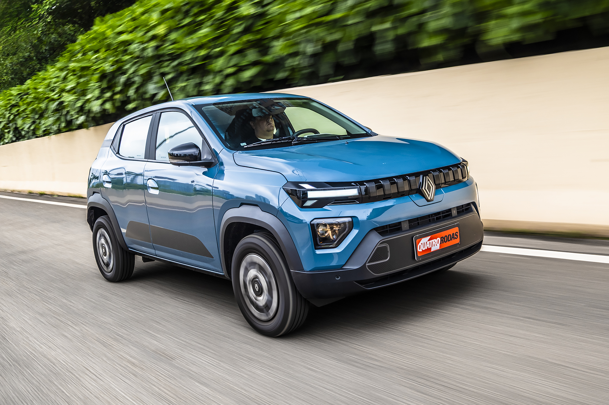 Renault Kwid elétrico sai de linha no Brasil para não ofuscar Geely EX2