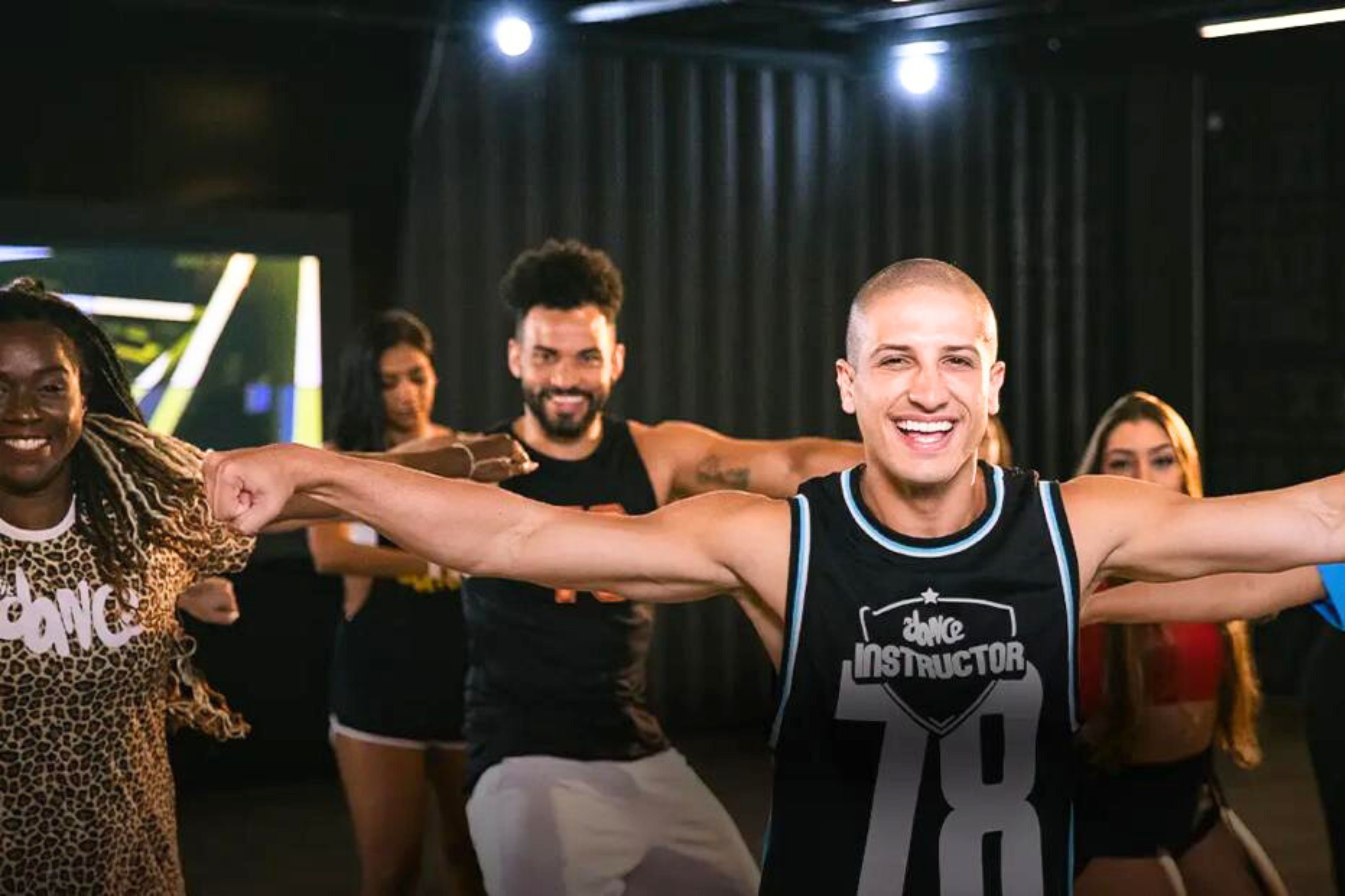 Casa Clã 2026: FitDance promete animar o público com aula cheia de energia