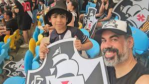Humorista denuncia golpe sobre velório de filho morto em acidente no Rio: ‘Bizarro’
