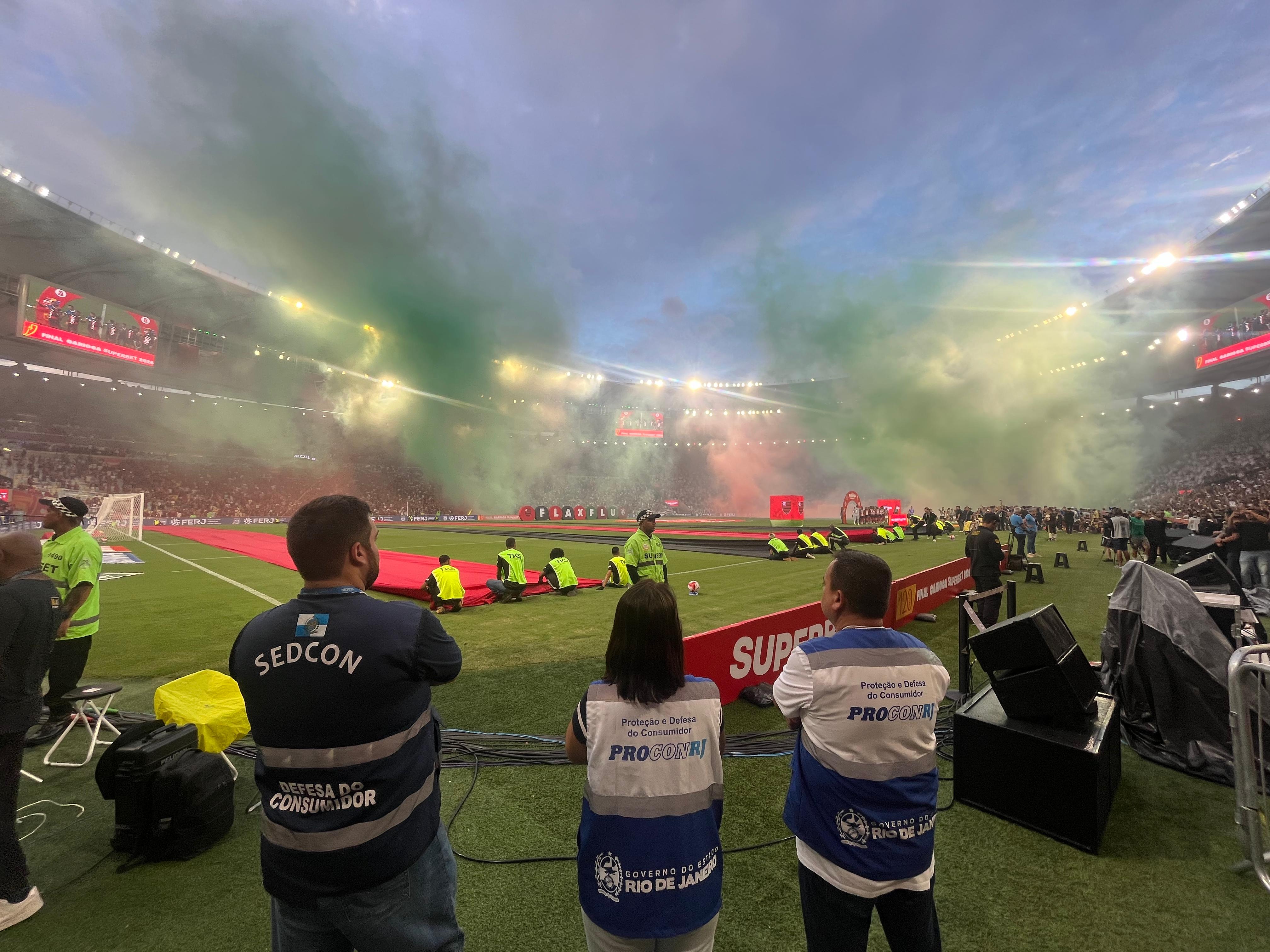 A polêmica plataforma de sexo que provocou uma multa de quase 1 milhão de reais no Maracanã