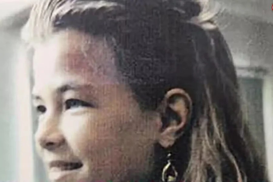 Menina que desapareceu aos 13 anos em 1994 é encontrada viva nos EUA