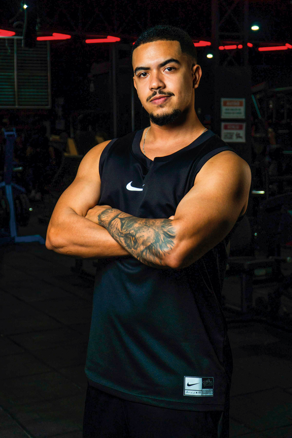 “JÁ PENSEI COMO ELES” - O personal trainer Vitor Machado, 27 anos, conta que repensou sua postura no namoro, em que faltava igualdade. Ele reconhece ter amigos machistas. “Já pensei como eles”, admite.