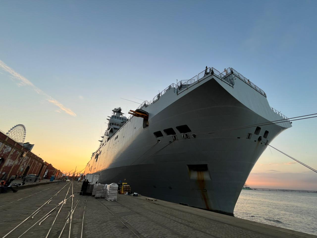 O Dixmude, porta-helicópteros da Marinha Nacional Francesa. 23/04/2026