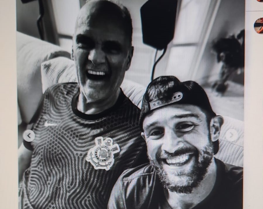 A homenagem tocante do filho de Oscar Schmidt após morte do pai