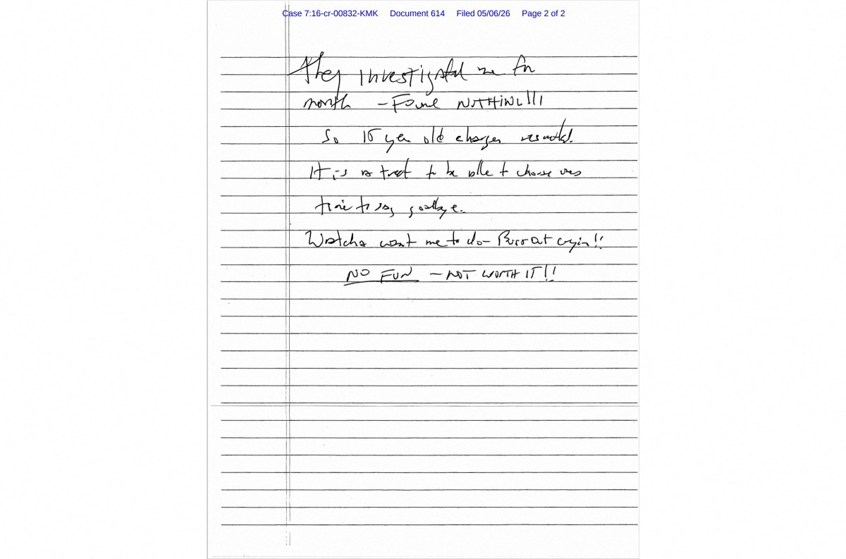 Esta imagem divulgada pelos EUA mostra uma nota sem data e não verificada, supostamente uma carta de suicídio deixada pelo criminoso sexual condenado Jeffrey Epstein.