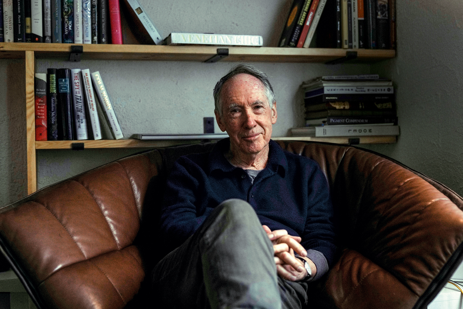 IRÔNICO - McEwan: autor questiona a serventia da literatura feita por quem ignorou o próprio planeta