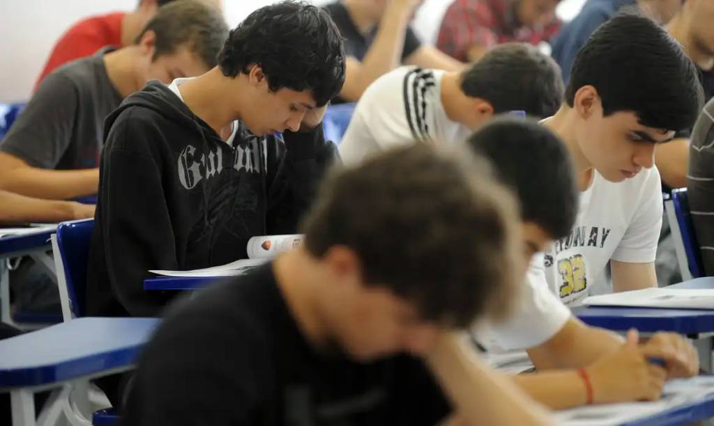 Educação influencia voto de 71% dos brasileiros, aponta pesquisa