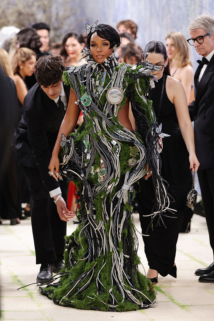 Janelle Monáe veste Christian Siriano
