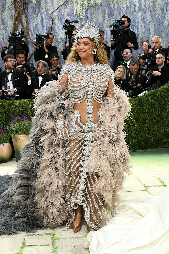Beyoncé veste Olivier Rousteing