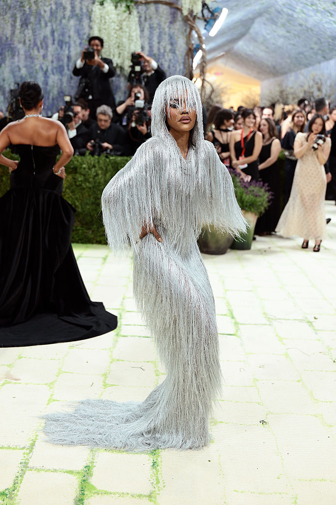 Teyana Taylor veste Tom Ford por Haider Ackermann