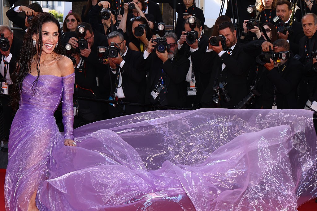 Drapeado: o clássico que desenha o corpo e Cannes colocou no radar