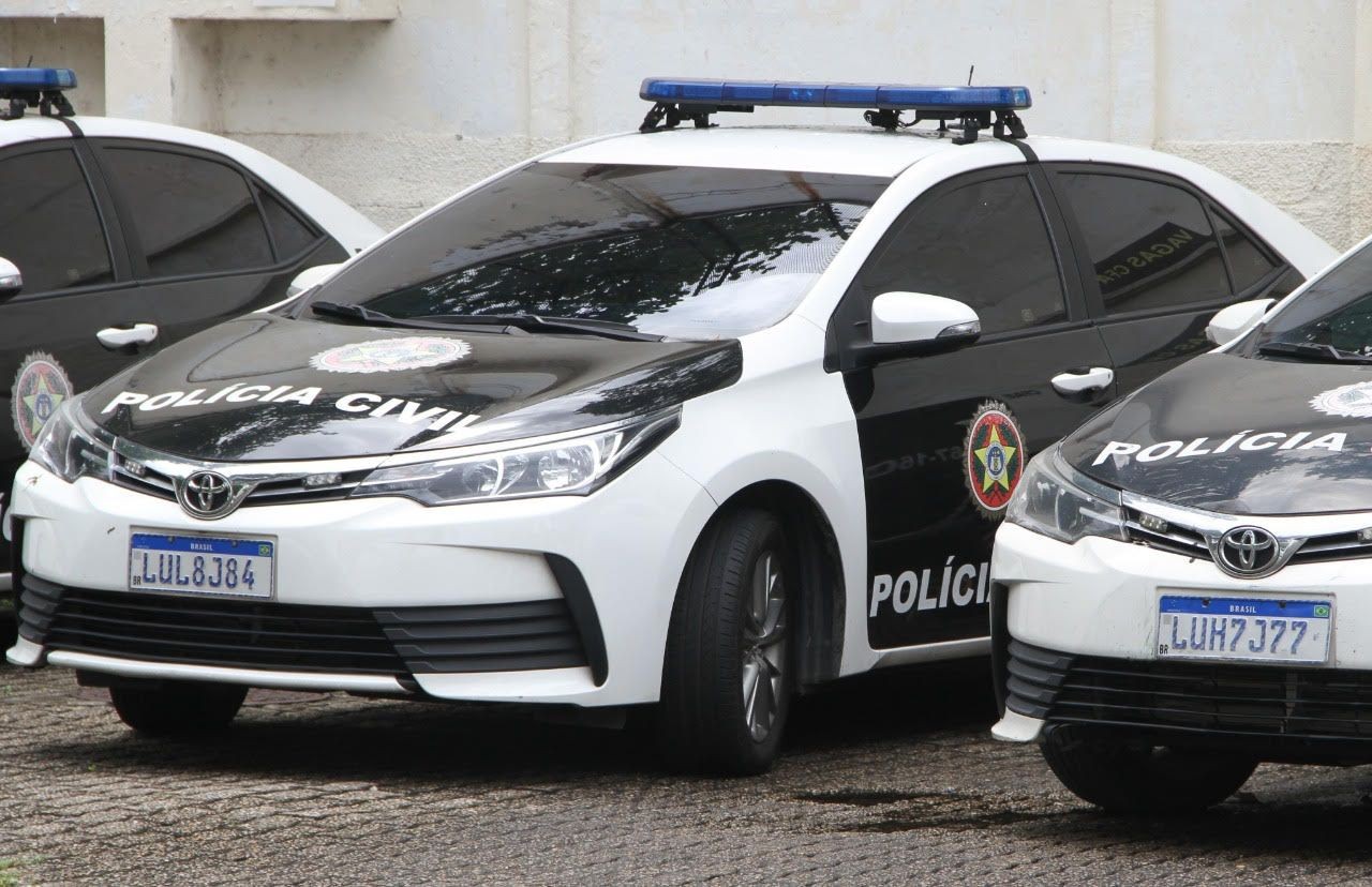 Viatura da Polícia Civil do Rio de Janeiro.