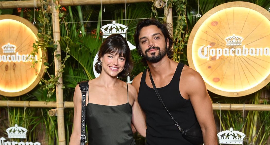 Agatha Moreira e Rodrigo Simas