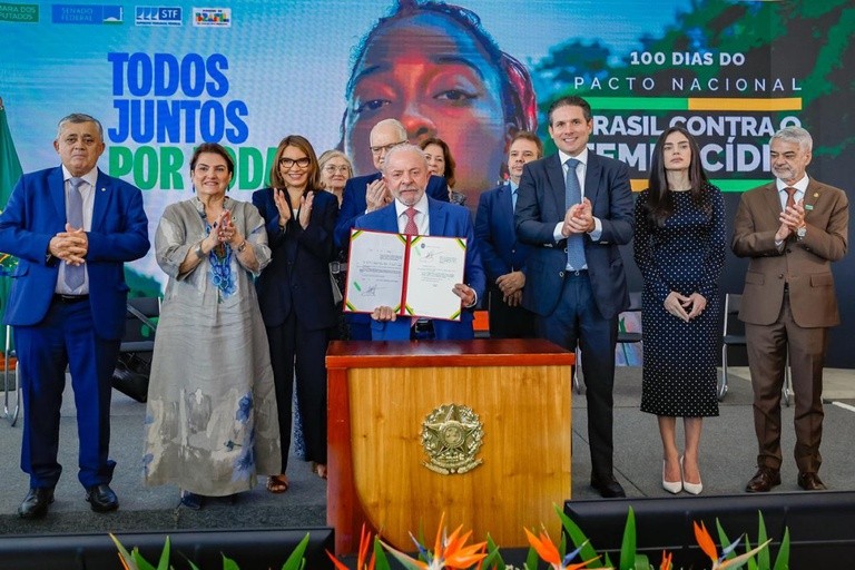 Presidente Lula assinou ambos os decretos nesta quarta-feira, 20