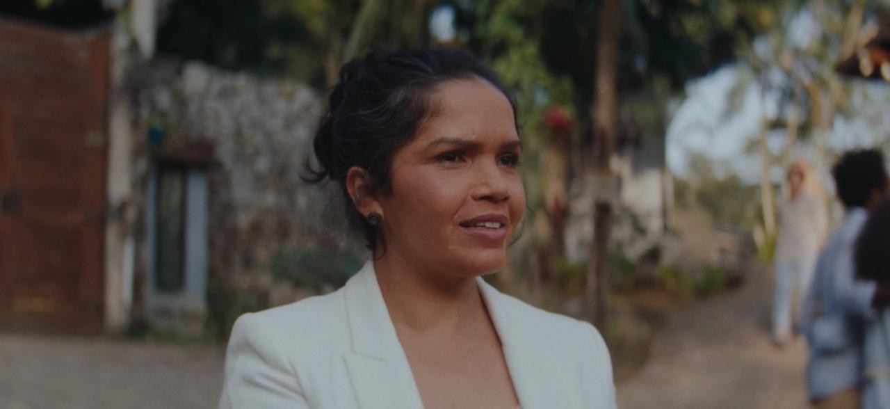 Ana Costa (Emergência Radioativa, Netflix) em cena de 